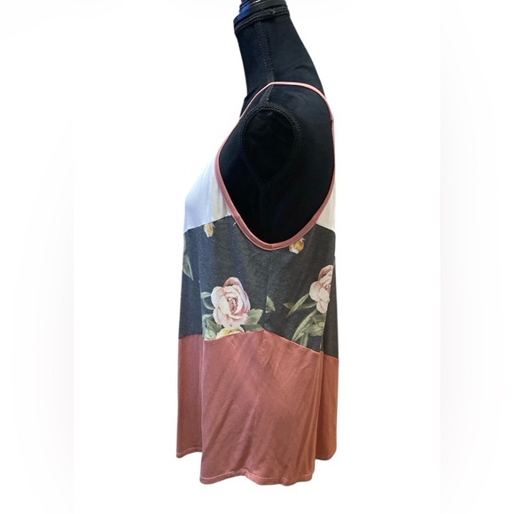 7th Ray Floral and Colorblock Tank Top - Picture 3 of 4